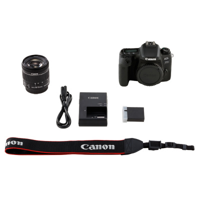 Фотоаппарат зеркальный Canon EOS 77D 18-135 KIT